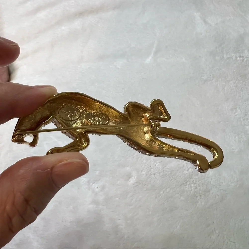 Carolee Limited Edition 1992 Pave Rhinestone Leopard Panthers Brooch Pin
